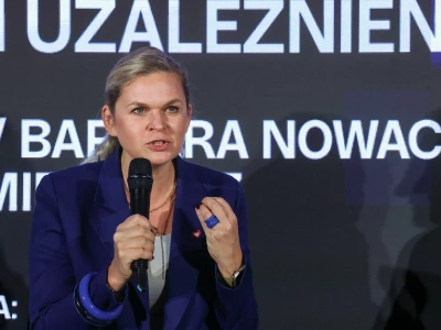 Masowe rezygnacje z nowego przedmiotu. Szefowa MEN: Prawica zrobiła syf