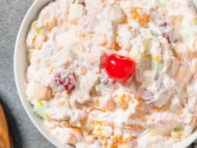 Ekspresowa sałatka karotenowa. Zrobi więcej dla twojej skóry niż niejeden krem