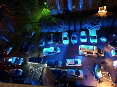 Dramat na Malczewskiego. Mężczyzna wypadł z okna wieżowca!