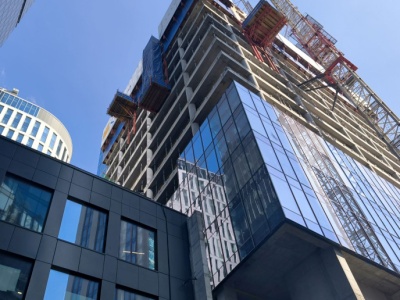 Wieżowiec Skyliner II rośnie w sercu Warszawy. Odważna architektura, innowacje techniczne i nowy symbol