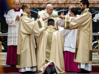 Ważne wydarzenie w Watykanie. Papież wyświęcił Polaka na nuncjusza