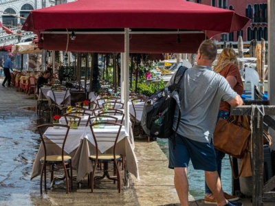 Uważaj na to w restauracjach we Włoszech. Polka zapłaciła fortunę za... pusty talerz