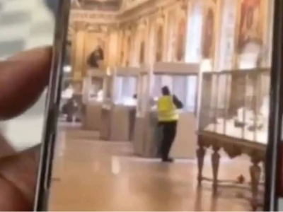 Schwytano (niektórych) sprawców z Luwru. Muzeum pozbywa się klejnotów z ekspozycji