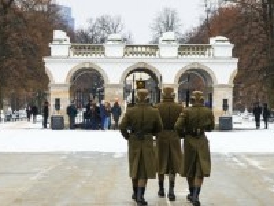 Tajemnica Grobu Nieznanego Żołnierza. Kim był bohater, który spoczywa w sercu Warszawy?