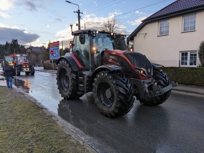 Ciągniki pojadą 40 km/h, ale będą też nowe kary. Sejm przegłosował przepisy