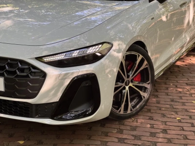 5 na tak, 5 na nie w Audi A5 Avant e-hybrid quattro