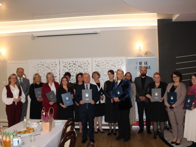 Święto nauczycieli w Gminie Trzciana: nagrody Wójta wręczone