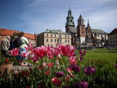 W jakich okolicznościach powstała Metropolita Krakowska?