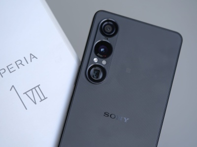 Sony podejmuje wyzwanie Samsunga. Będzie walka na aparaty
