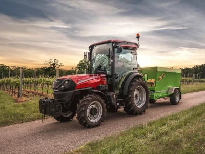 Zmiany w przepisach o poruszaniu się ciągników rolniczych po publicznych drogach – sprawdź najważniejsze różnice