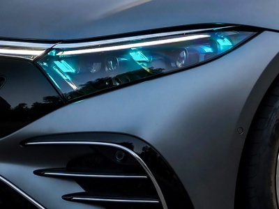 Dojdzie kolejny kolor świateł w samochodach. Niemcy wyraziły zgodę