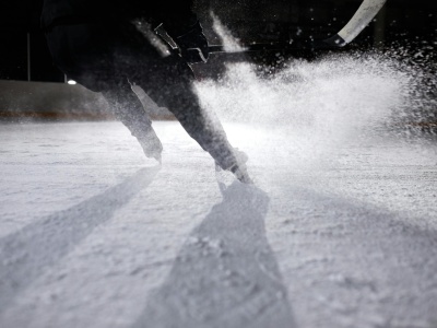 Jakie sporty można uprawiać na lodowisku?