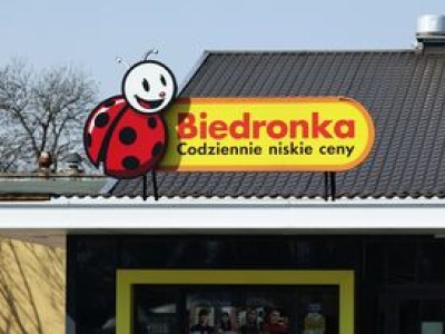Biedronka zmienia godziny otwarcia. Ważny komunikat dla klientów