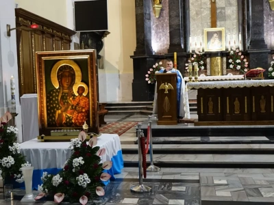 Peregrynacja Ikony Matki Bożej Jasnogórskiej w Kolegiacie św. Wojciecha i św. Katarzyny