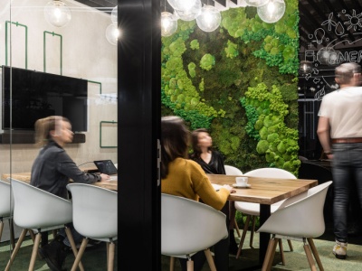 Wywiady z ekspertami: jak projektować przestrzenie pracy wspierające neuroróżnorodność