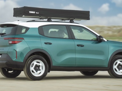 Europejski SUV z kultową nazwą. Za 83 900 zł oferuje automat i bagażnik 460 l