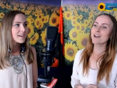 Żona ministra w rządzie Tuska wystąpiła z banderowską flagą