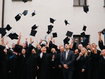 Nowe pokolenie liderów biznesu rozwija się w Akademii Humanitas