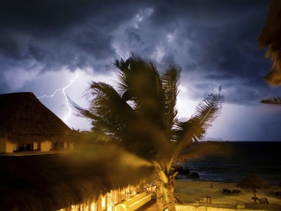 Huragan Melissa zbliża się do Jamajki. Są pierwsze ofiary