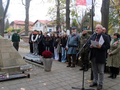 ’Pierwsze Niepodległe’ – Tarnów rozpoczął obchody rocznicy odzyskania niepodległości od Apelu Pamięci