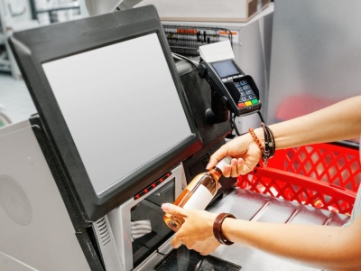 Kasy samoobsługowe z podatkiem. Miasto chce chronić miejsca pracy