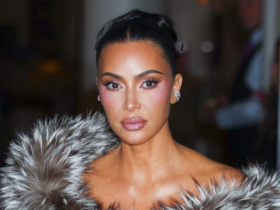 Pojawiła się na ulicy i skojarzenie było tylko jedno. Co ona założyła?