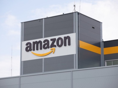 Amazon zwalnia tysiące osób. Sztuczna inteligencja faktycznie zabiera pracę