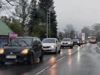 Ulica Cieplicka ponownie otwarta po modernizacji sieci wodociągowej