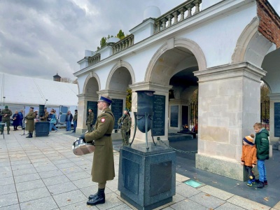 Grób Nieznanego Żołnierza w Warszawie ma 100 lat 