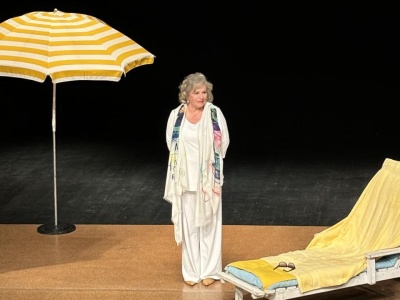 Krystyna Janda zdradza, ile zarabia się w jej teatrach w Warszawie. 