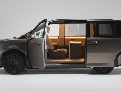 Producent telewizorów pokazał swojego elektryka. W środku wygląda jak… salon