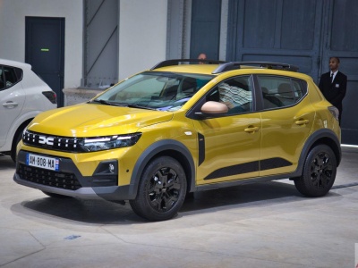 Renault inwestuje przyszłość w Maroku: nowa hybrydowa Dacia, 7.500 nowych miejsc pracy oraz centrum R&D