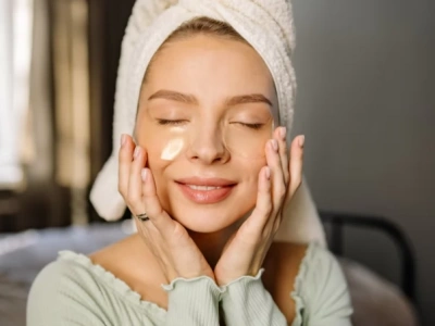 Sucha, matowa i zmęczona skóra – jak wspierać jej odnowę i nawilżenie