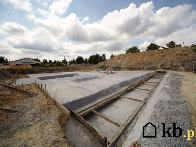 Ile naprawdę kosztują fundamenty pod dom w 2025 roku? Analiza i porady