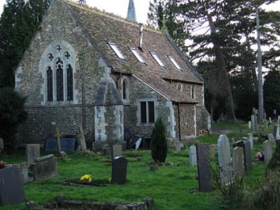 Jak wyglądały średniowieczne cmentarze? Od wspólnych mogił po ogrójce i latarnie zmarłych