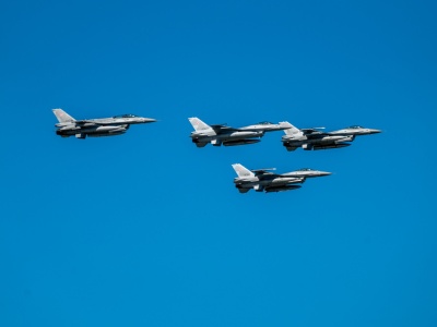 Poderwano polskie myśliwce i samolot wczesnego ostrzegania!