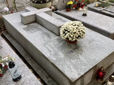 Skromny grób jednej z najbogatszych kobiet świata. Spoczęła na cmentarzu we Wrocławiu