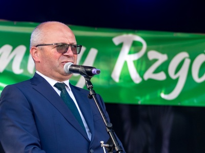 Rzgów. Wójt z wyższym wynagrodzeniem. Radni nie byli jednomyślni