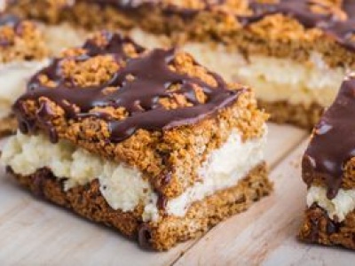 Jesienią i zimą piekę czeskie ciasto. To szybki przepis, który za każdym razem zachwyca moich gości