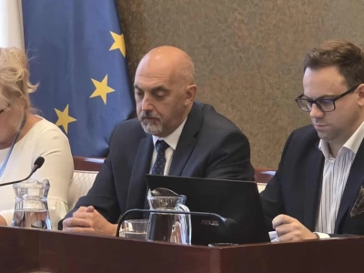 Wyższe stawki za wywóz śmieci stały się faktem. Decyzja zapadła