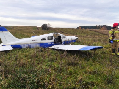 Awaryjne lądowanie awionetki pod Szczytnem