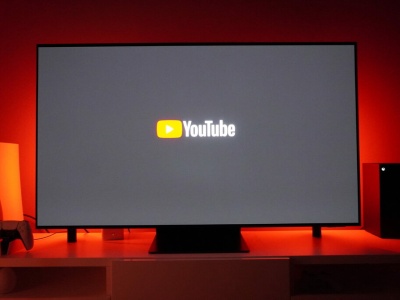 Genialne: YouTube sam podbije jakość starych filmów, nawet do 4K!