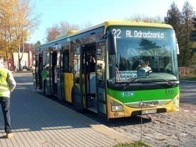 1 listopada bezpłatnie komunikacją miejską na cmentarz