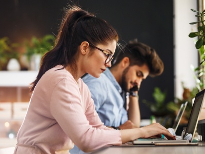 Firmy popierają krótszy tydzień pracy, ale boją się chaosu i kosztów