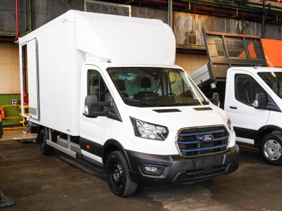 Ciężki okres dla transportu, ale elektryczna zmiana  postępuje