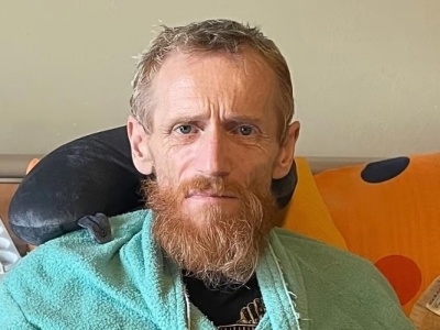 ,,Nie przypuszczaliśmy, że kiedykolwiek pojawi się moment taki jak ten”. Muzyk sądeckiego zespołu potrzebuje wsparcia