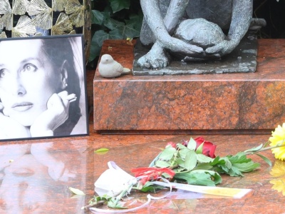 Odmieniony grób Kory. Apel przyjaciółki artystki został wysłuchany