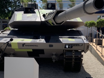 Włochy z nowymi czołgami i BWP? Pomogą Bruksela i Węgry