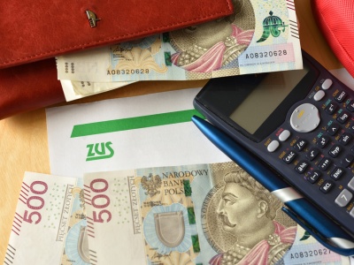ZUS wypłaci pieniądze po zmarłym. Komu przysługuje zwrot składek emerytalnych?