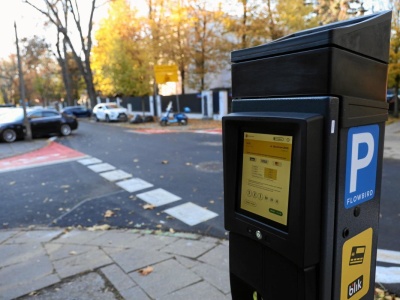 Niewinna naklejka, a potem szok. Tak działają nowoczesne oszustwa